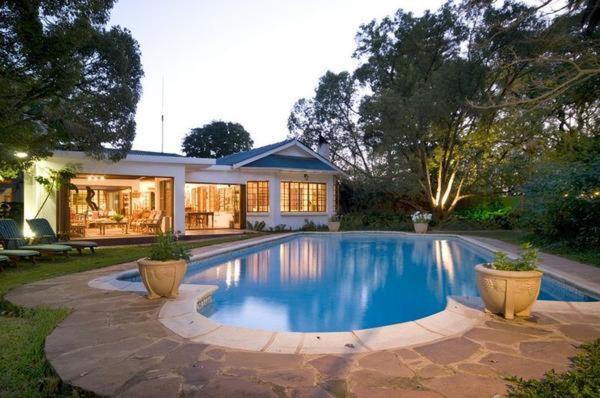 Lupus Den Country House B&B Sunland Bagian luar foto